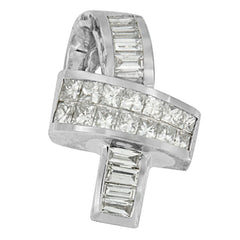 14K White Gold 2 cttw Princess and Baguette Cut Diamond Ribbon Pendant Necklace (H-I, SI-SI2)