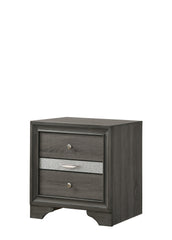 Traditional Queen 5 PC Storage Bedroom Set in Gray Wood