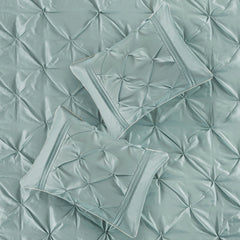 7 Piece Tufted Comforter Set Seafoam Queen