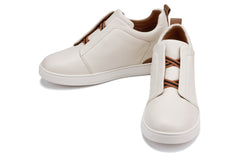 CALTO - J1933 - 2.6 Inches Taller (Off-White) - Slip-On Snoafers