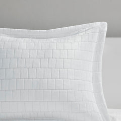 King/Cal King Plush to Sherpa Comforter Set