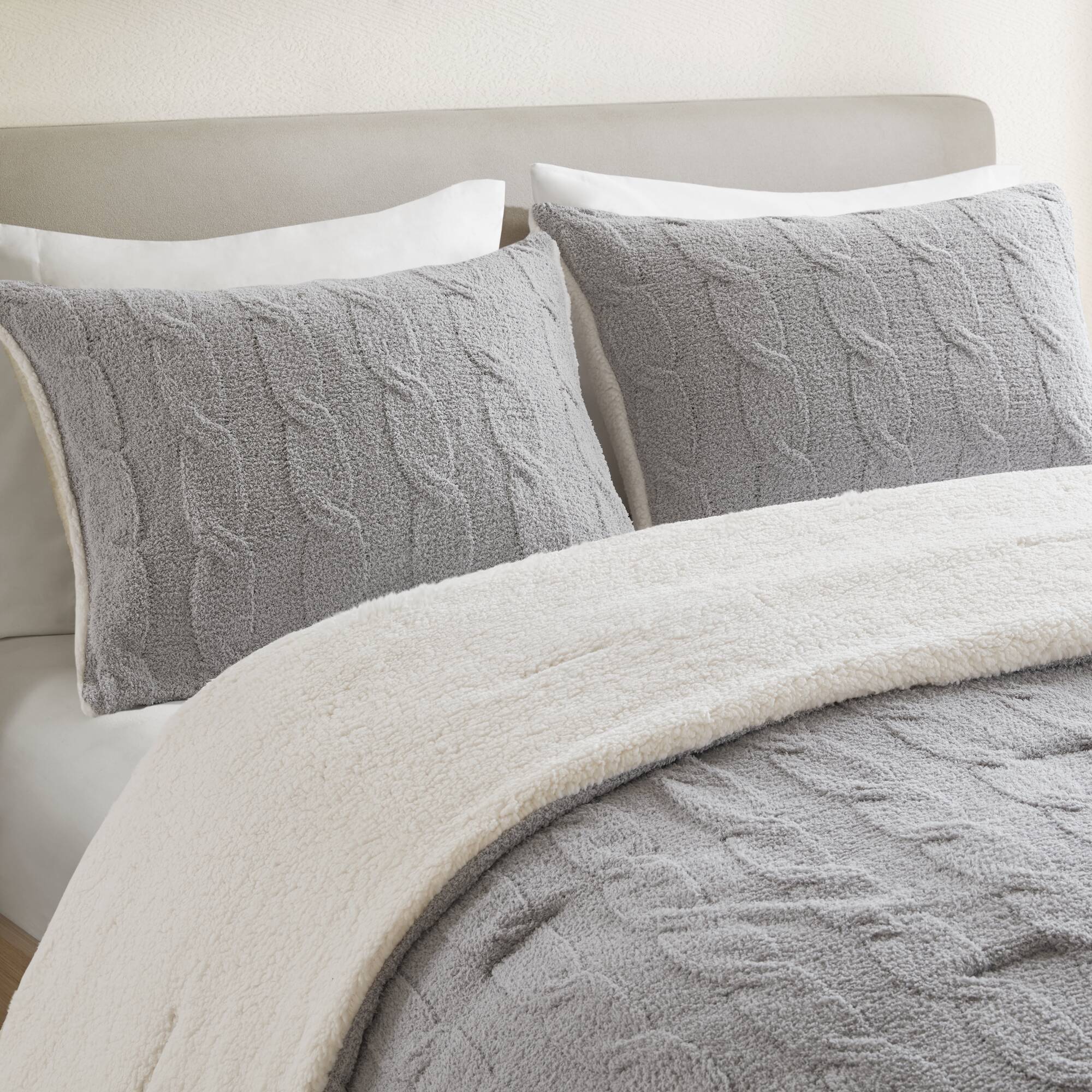 3 Pieces Full/Queen Cable Knit Chenille Comforter Set Gray