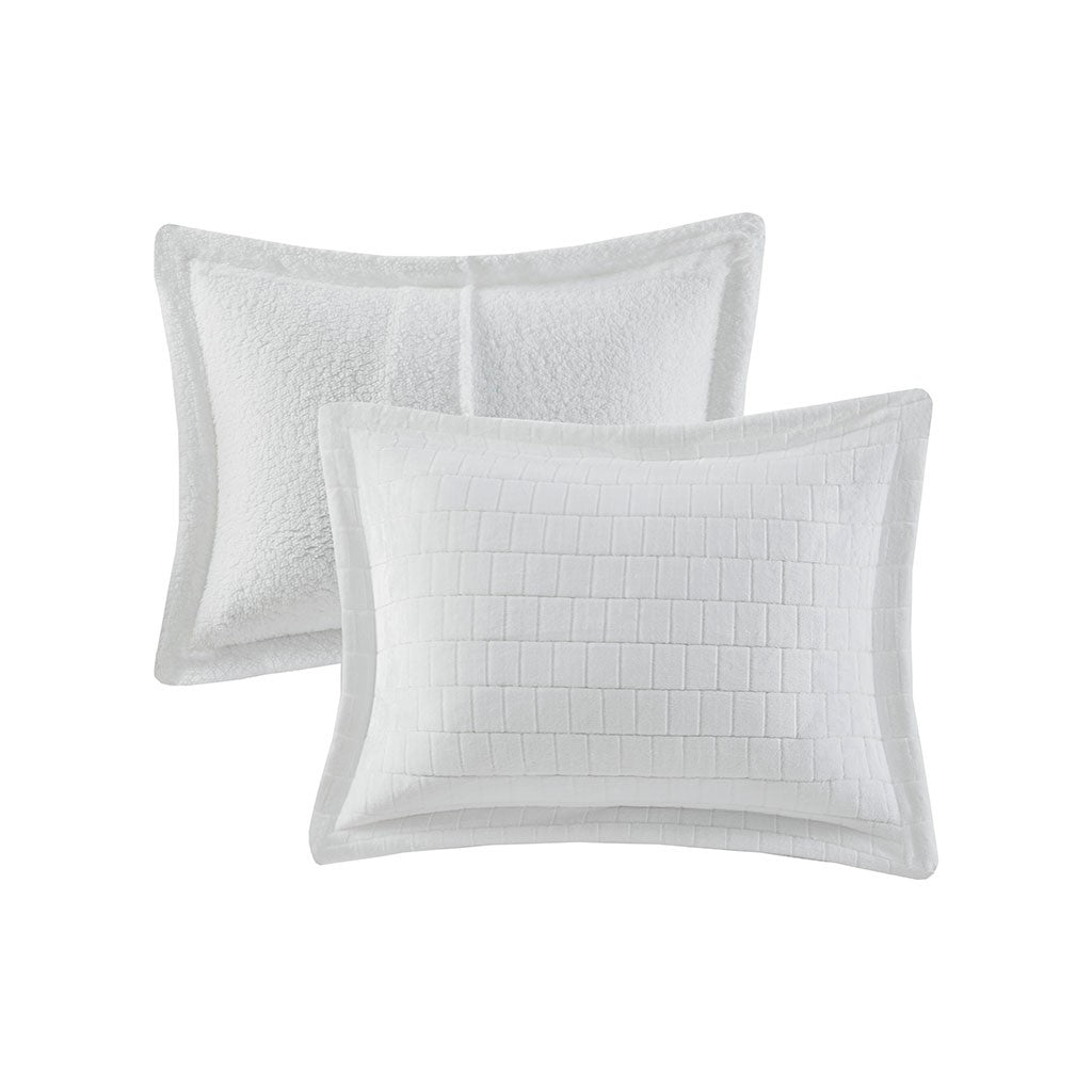King/Cal King Plush to Sherpa Comforter Set