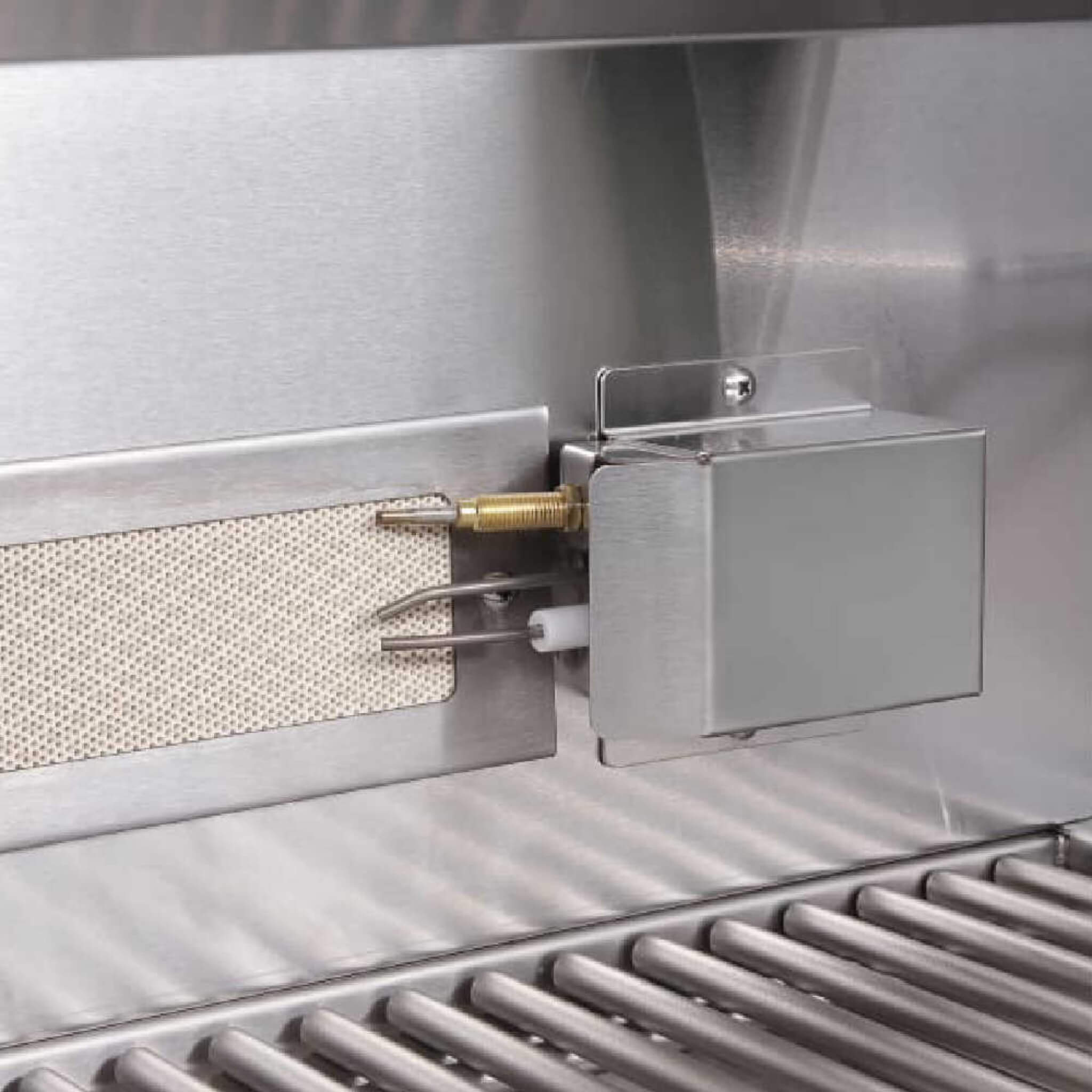 30-Inch 60K BTU Freestanding Gas Grill with Rotisserie ignition system detail