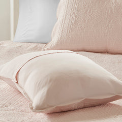 3 Piece Reversible Scalloped Edge Quilt Set Blush King/Cal King